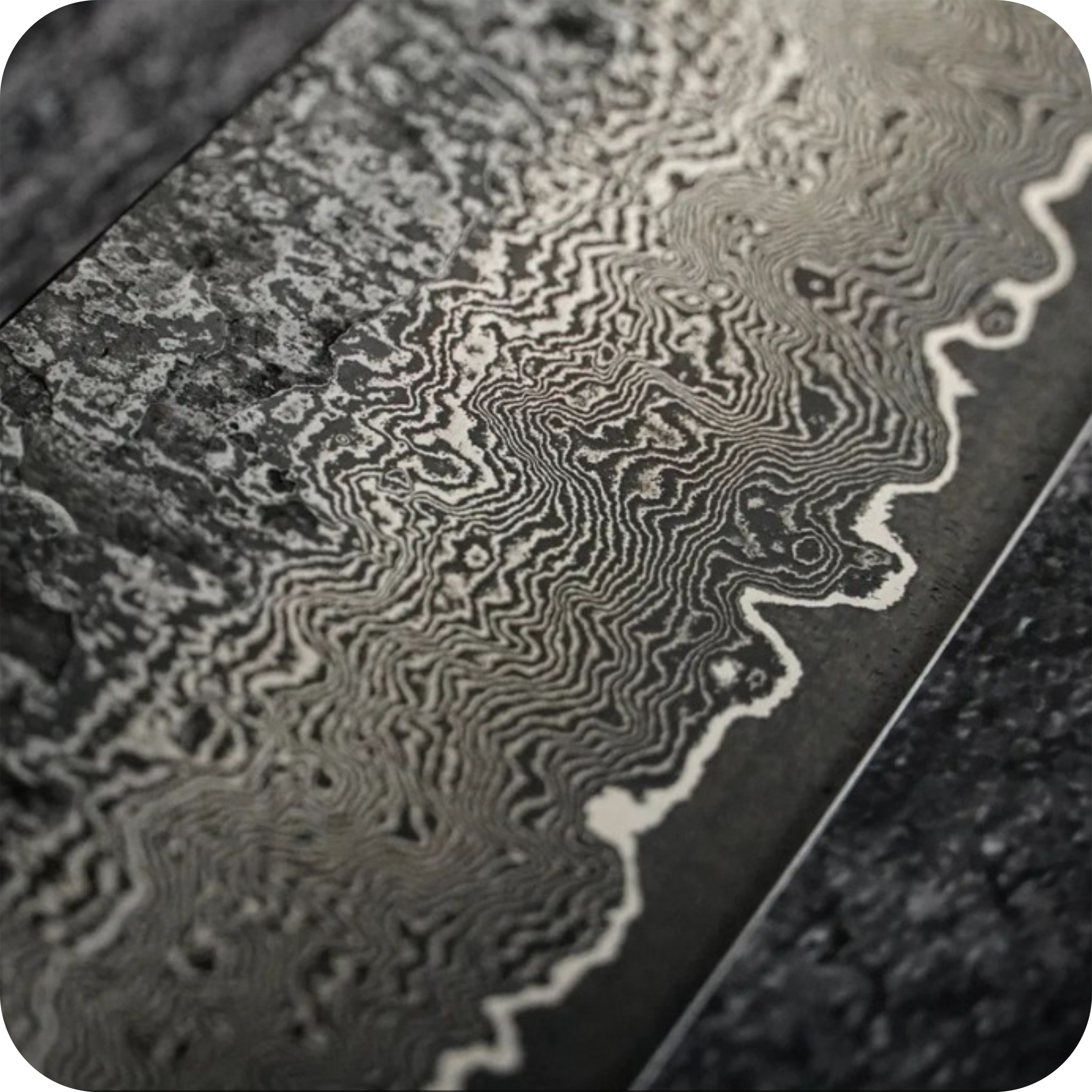 ApexUltra core layer / Ni / 60 layer Damascus per side